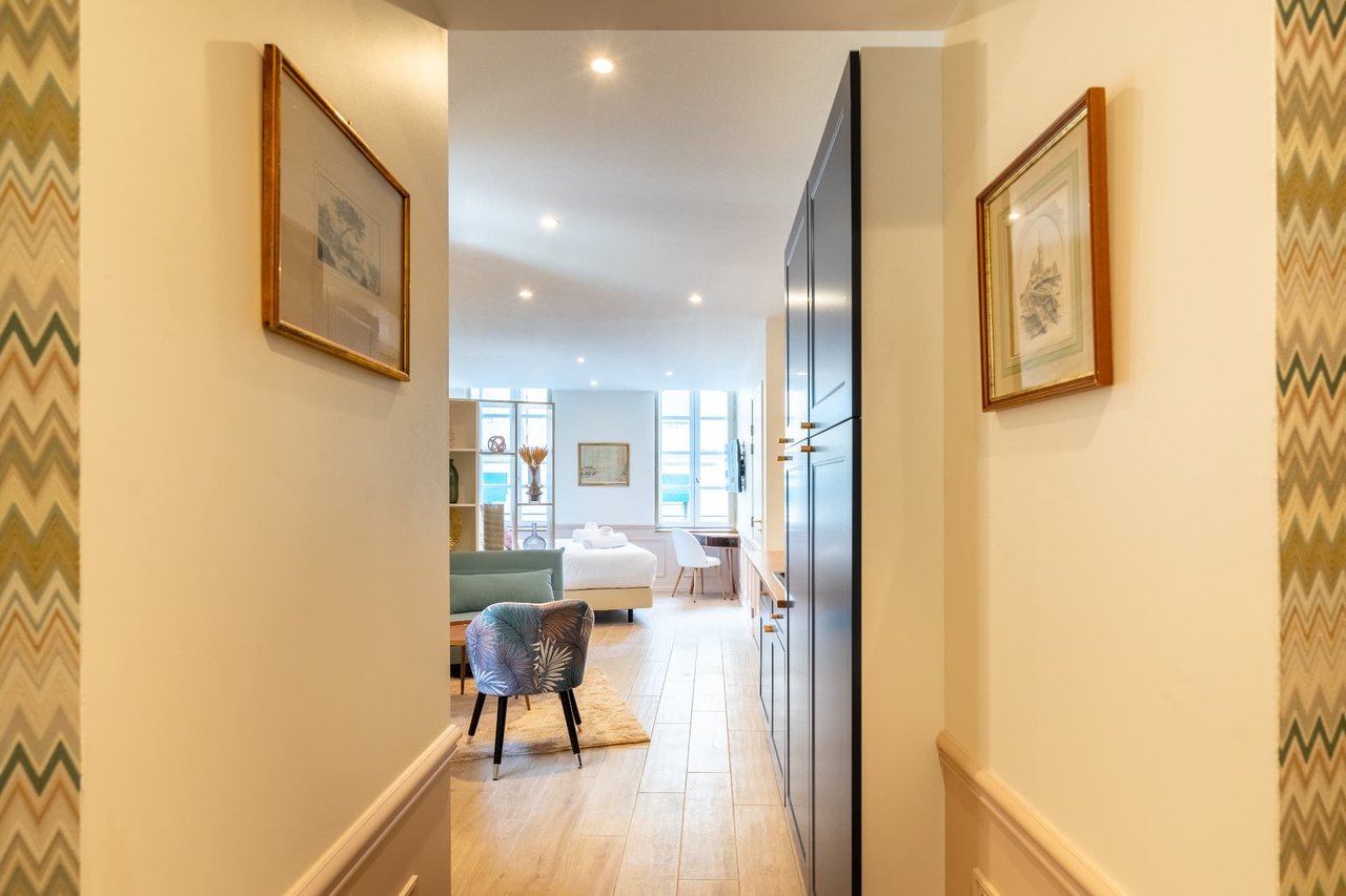 Chambre Deluxe : couloir d'entrée privatif